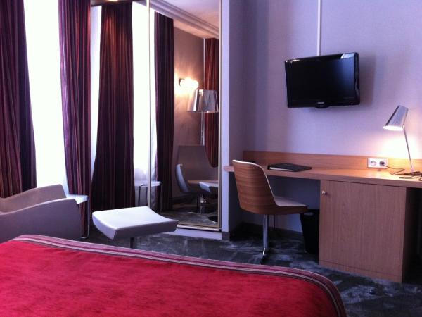 Hostellerie Du Chapeau Rouge : photo 6 de la chambre chambre supérieure