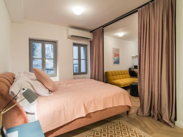 The Melegran : photo 5 de la chambre deluxe studio with external access