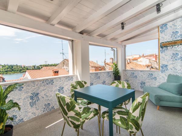 The Melegran : photo 8 de la chambre deluxe suite with sea view and balcony with external access