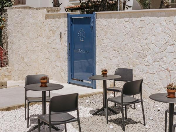 APULIA BLUE APARTEMENTS & B&B : photo 1 de la chambre chambre double