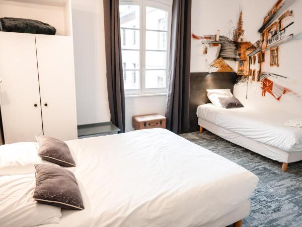 Hotel des Arts - Centre Cathédrale : photo 3 de la chambre chambre triple classique