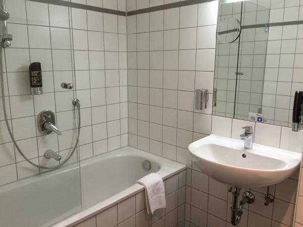 BinderS Budget City-Mountain Hotel : photo 8 de la chambre chambre double exécutive