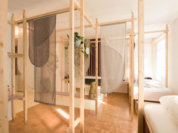 Montagu Hostel : photo 3 de la chambre single bed in 7 bed female dormitory room