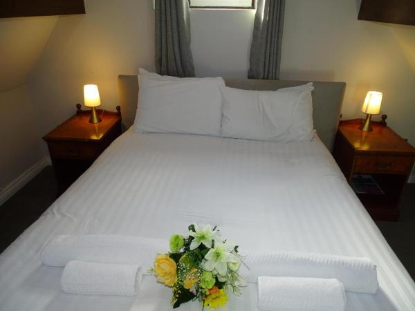Milverton Hotel : photo 4 de la chambre chambre double avec salle de bains privative