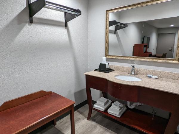 OKC Hotel : photo 6 de la chambre chambre lit king-size deluxe