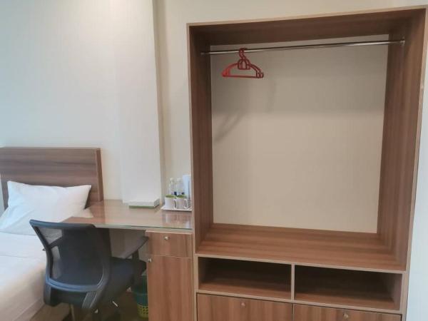 SCC Velodrome KL : photo 4 de la chambre chambre double ou lits jumeaux deluxe – vue sur jardin