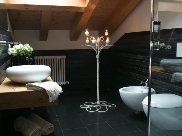 Ca' Gemma : photo 5 de la chambre chambre quadruple avec salle de bains privative séparée