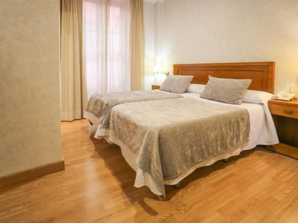 Hotel Granada Centro : photo 7 de la chambre offre spéciale - chambre lits jumeaux
