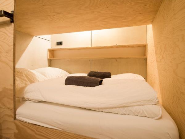 Montagu Hostel : photo 2 de la chambre double bed in 10 bed mixed dormitory room