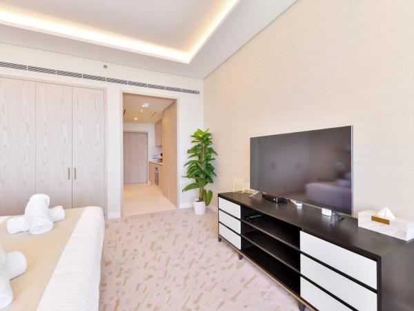 Ultra Luxury Palm Tower with Shared 5 Star Hotel Facilities : photo 9 de la chambre studio - vue sur océan