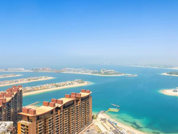 Ultra Luxury Palm Tower with Shared 5 Star Hotel Facilities : photo 9 de la chambre suite - vue sur mer