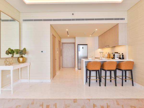 Ultra Luxury Palm Tower with Shared 5 Star Hotel Facilities : photo 8 de la chambre suite - vue sur mer