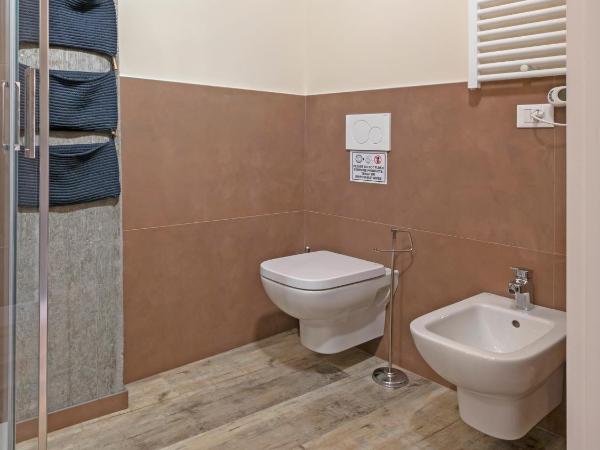 Evaluna Homevacation : photo 8 de la chambre chambre double avec salle de bains privative