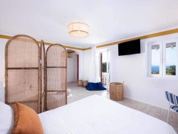 Hotel Tagoo : photo 1 de la chambre suite vue mer