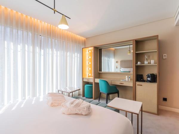 LUSTER Hotel : photo 2 de la chambre chambre double – vue sur ville