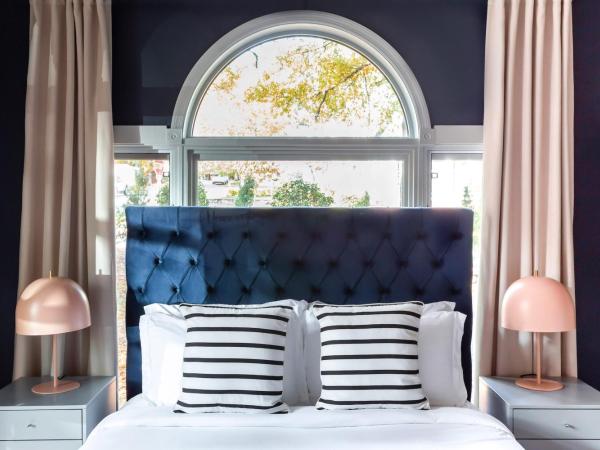 Kasa Edison House South End Dilworth Charlotte : photo 1 de la chambre studio - accès aux personnes à mobilité réduite (enregistrement autonome avec réception virtuelle)