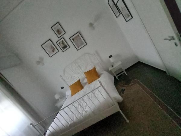 AFFITTACAMERE SAN BIAGIO : photo 1 de la chambre chambre double deluxe (2 adultes + 1 enfant)
