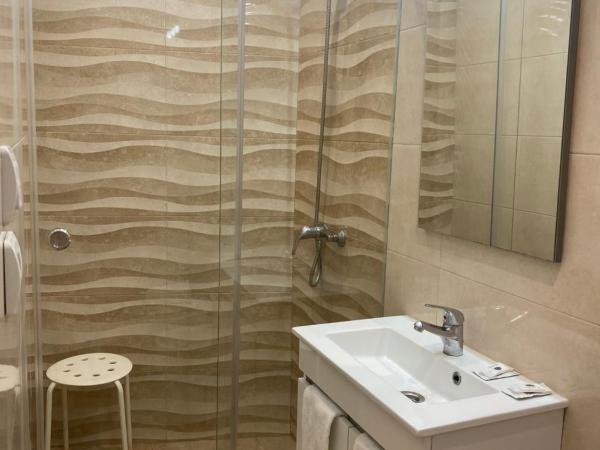 GuestHouse Marquês : photo 2 de la chambre chambre double avec terrasse