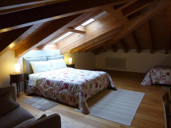 Ca' Gemma : photo 4 de la chambre chambre quadruple avec salle de bains privative séparée