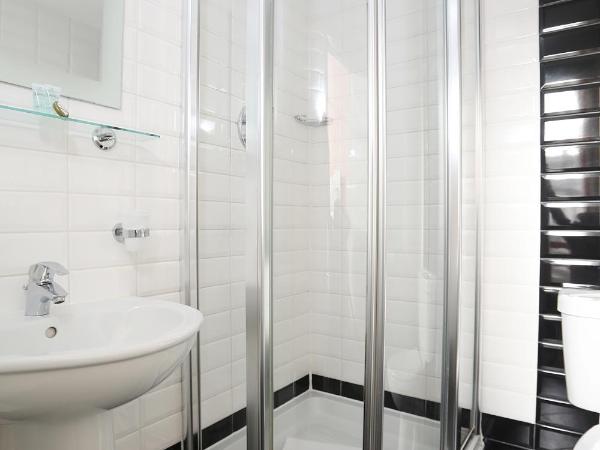 Cairn Hotel & Apartments : photo 6 de la chambre chambre lits jumeaux