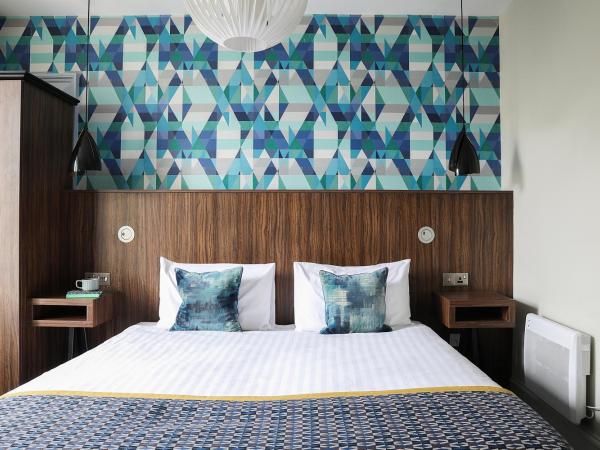 Cairn Hotel & Apartments : photo 4 de la chambre chambre double ou lits jumeaux supérieure