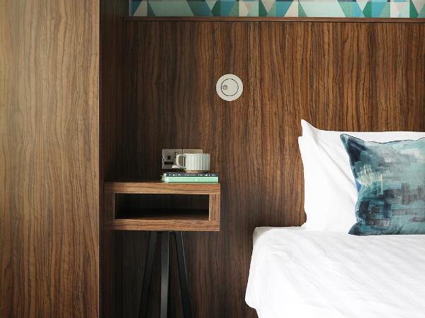 Cairn Hotel & Apartments : photo 6 de la chambre chambre double ou lits jumeaux supérieure