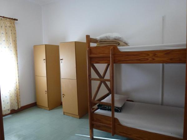 HI Faro - Pousada de Juventude : photo 4 de la chambre lits superposés dans dortoir femmes de 8 lits