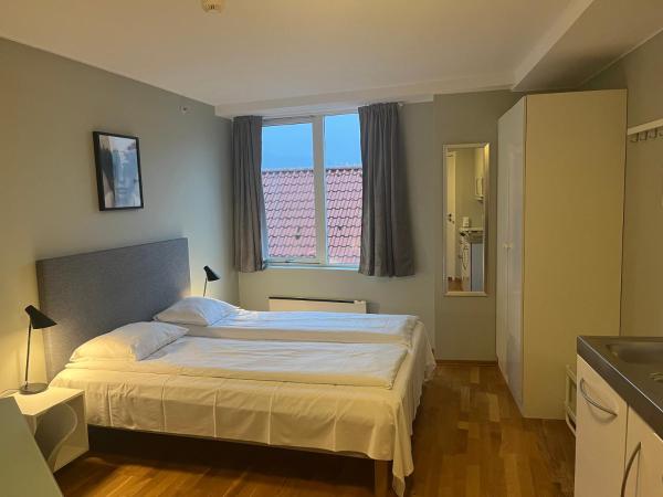City Hostel Bergen : photo 10 de la chambre chambre double avec salle de bains privative