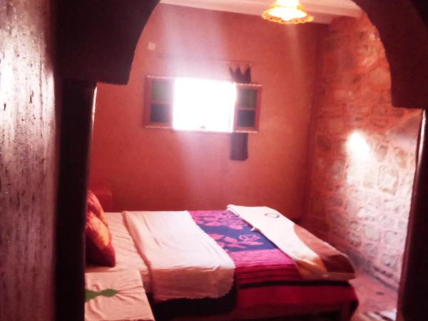 Dar Zara : photo 2 de la chambre chambre double avec salle de bains privative