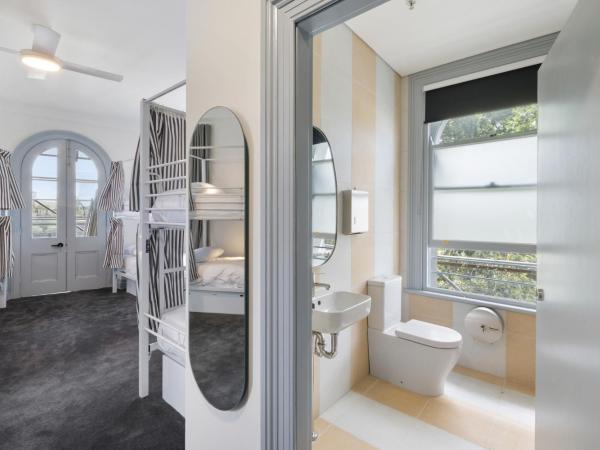 The Pacific House : photo 3 de la chambre lit simple dans dortoir de 10 lits