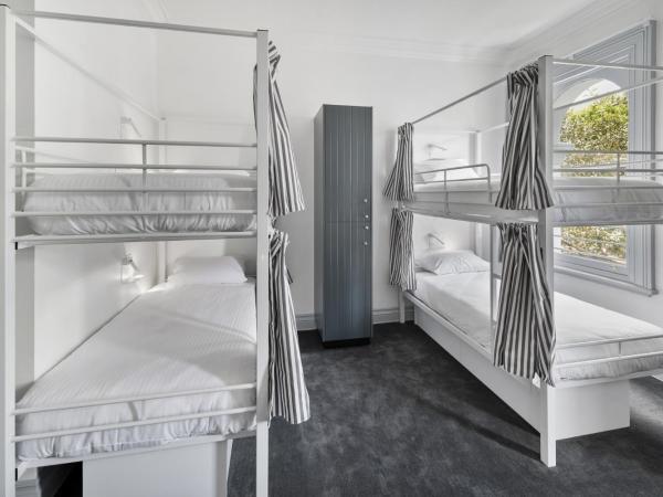 The Pacific House : photo 5 de la chambre lit dans dortoir mixte de 8 lits 