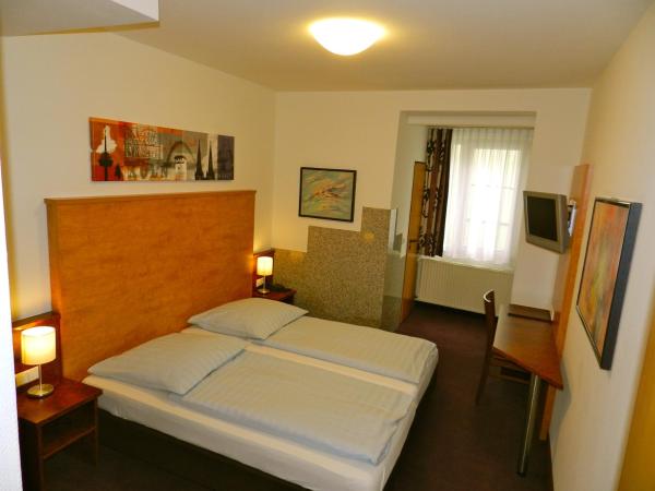 Breslauer Hof Am Dom : photo 4 de la chambre chambre double - minimum 2 nuits