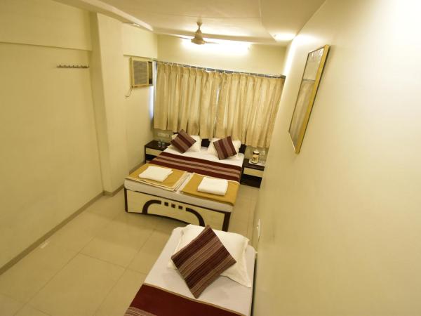 Hotel Kalpana Palace, Mumbai : photo 7 de la chambre chambre triple confort avec douche