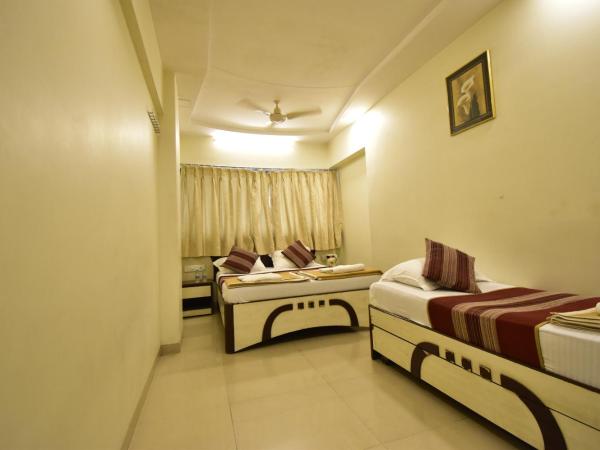 Hotel Kalpana Palace, Mumbai : photo 9 de la chambre chambre triple confort avec douche