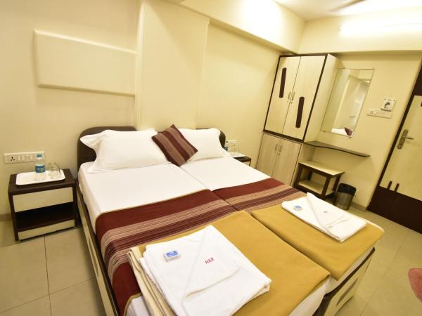 Hotel Kalpana Palace, Mumbai : photo 10 de la chambre chambre double ou lits jumeaux Économique 