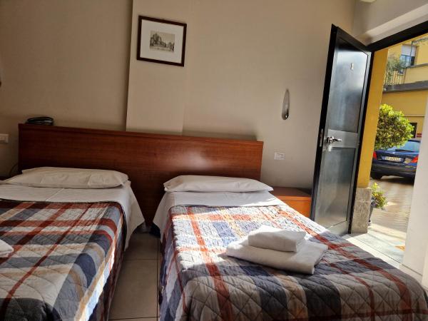 Hotel Bonola : photo 5 de la chambre chambre lits jumeaux