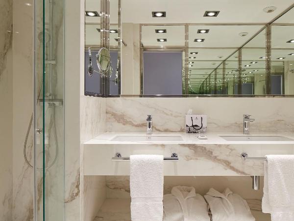 Hotel de Londres y de Inglaterra : photo 3 de la chambre petite chambre double - vue sur mer 