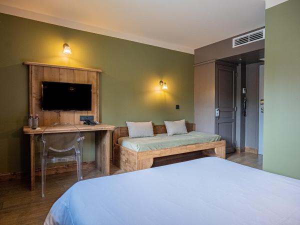 La Maison Rouge : photo 1 de la chambre chambre triple confort