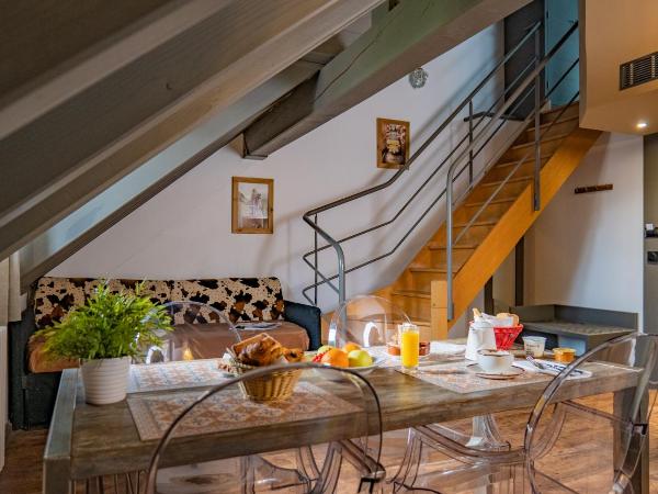 La Maison Rouge : photo 2 de la chambre studio en duplex (2-4 personnes)