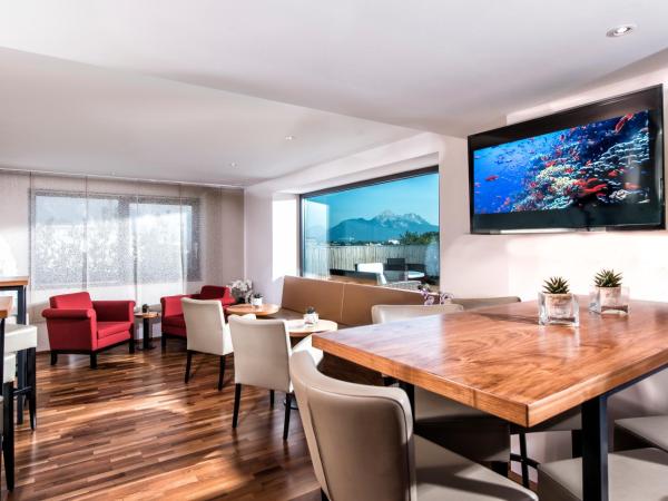 Wyndham Grand Salzburg Conference Centre : photo 1 de la chambre chambre double exécutive avec accès au salon