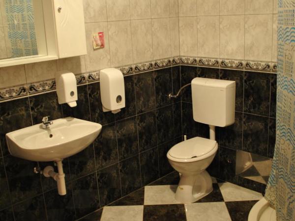 Guesthouse Promenade : photo 4 de la chambre appartement 2 chambres avec balcon