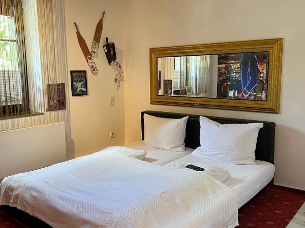 Road Stop Dortmund : photo 5 de la chambre suite las vegas