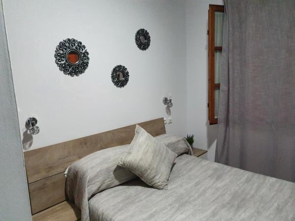 Hostal Puerta Carmona : photo 2 de la chambre chambre double standard