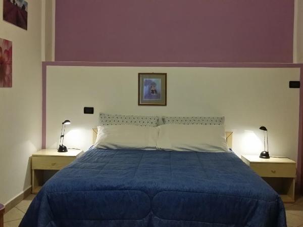 Il Sole e La Luna : photo 1 de la chambre chambre triple avec salle de bains privative