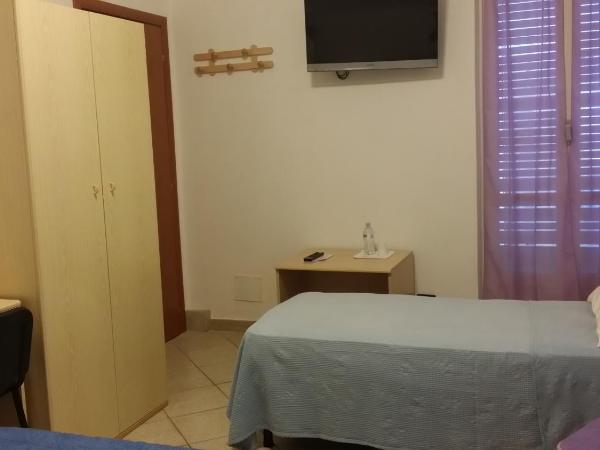 Il Sole e La Luna : photo 2 de la chambre chambre triple avec salle de bains privative