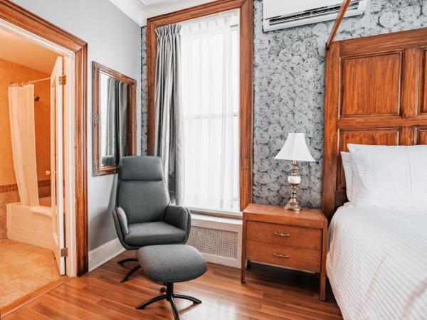 Hotel de Paris Montreal : photo 3 de la chambre chambre lit queen-size de luxe