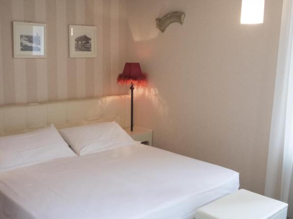 B&B Verona Centro : photo 7 de la chambre chambre deluxe double ou lits jumeaux