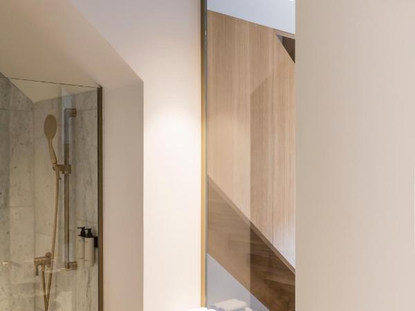 Kai 36 - Hotel zwischen Fels und Fluss : photo 5 de la chambre studio