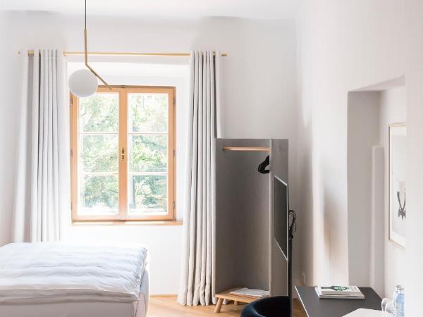 Kai 36 - Hotel zwischen Fels und Fluss : photo 7 de la chambre chambre double standard