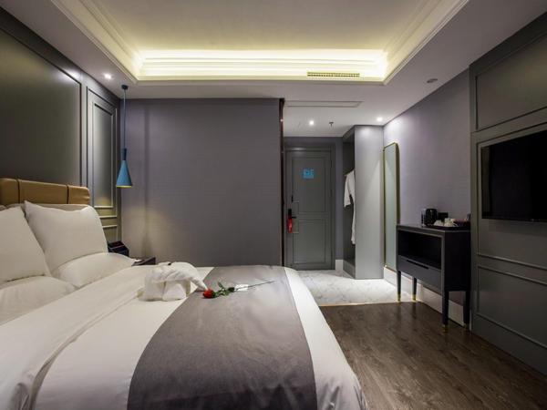 LanOu Hotel Wuhan CapitaMall Wusheng Road Metro Station : photo 3 de la chambre chambre double deluxe 